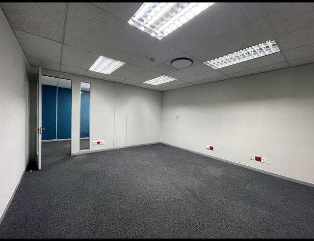 35M² OFFICE TO LET IN SANDTON CENTRAL